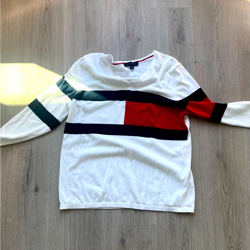 Tommy Light Weight sweater shirt